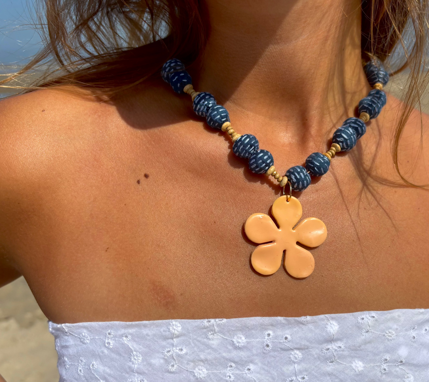 Kralenketting met Bloem