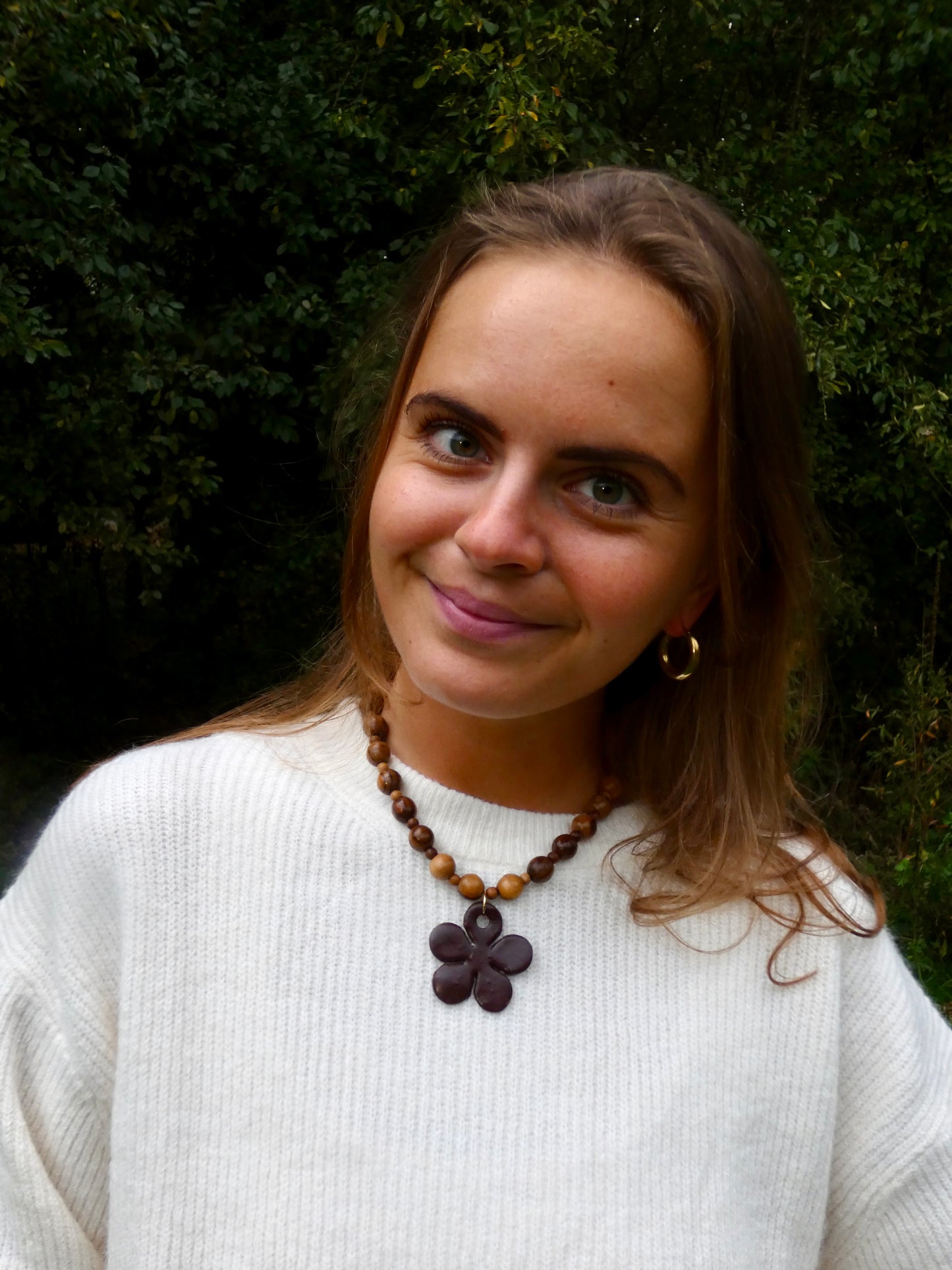 Kralenketting met bloem